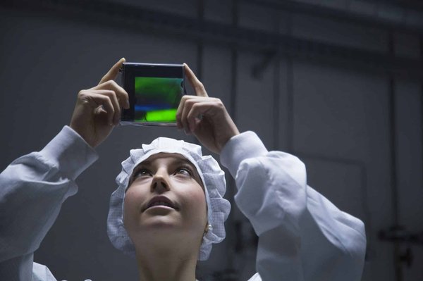 What's the Potential for Holographic Technology in Enhancing Live Performances in the UK?